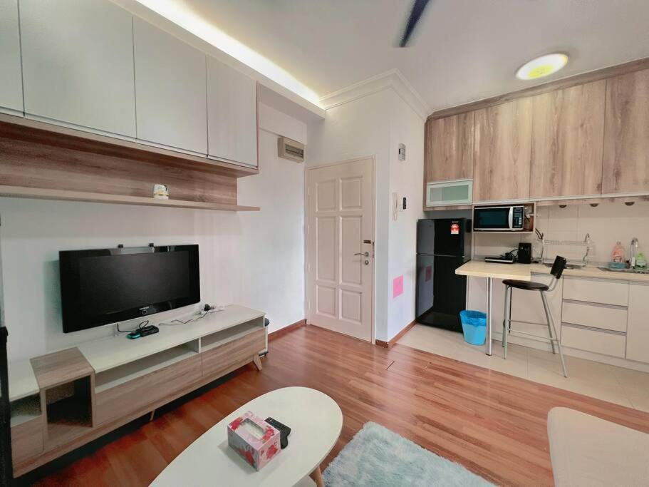 Pangsapuri Comfy Casa Mutiara, Near Lrt Hang Tuah & Lalaport